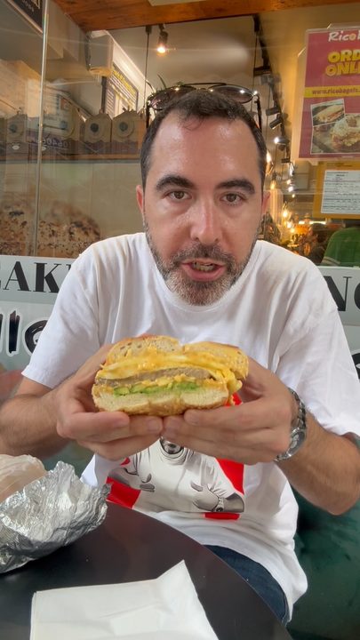 Hey friends! Look at this amazing bagel action at @ricobagel ! Come check them out at 238 Madison at 37th Street! Thumbs up friends 👍👍👍 #bagels #nycfoodie #therealchefpaper