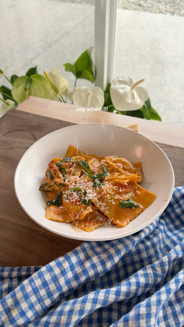 making my absolute favourite ravioli… #asmr #shorts #cookingshorts #cooking #recipe #pasta