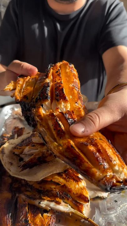The Best Fish Taco 🎣🌮

#food 
#la 
#seafood 
#mariscos 
#tacos