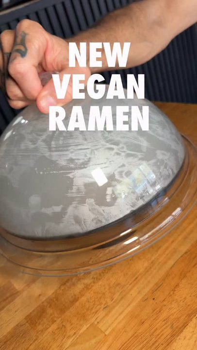 @redwhiteramen is a delicious new 100% #vegan ramen shop in New York City, where every ramen dish can be made #glutenfree. They also have excellent vegan sushi and vegan mac & cheese. Find them at 201 Allen Street on the