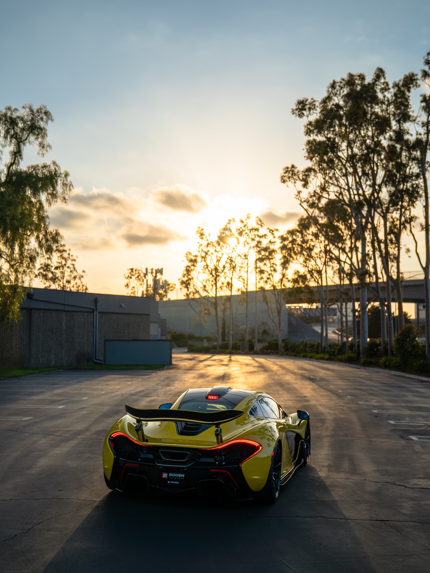 P1 perfection 
•
•
#mclaren #p1 #mclarenp1 #mclarenf1 #supercar #hypercar #carphotography #sunset