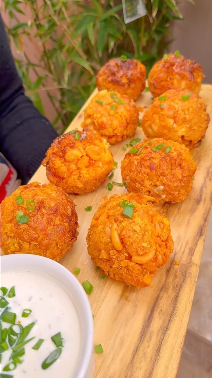 Leftover Transformation: CRISPY Spicy Mac & Cheese Balls 🧀